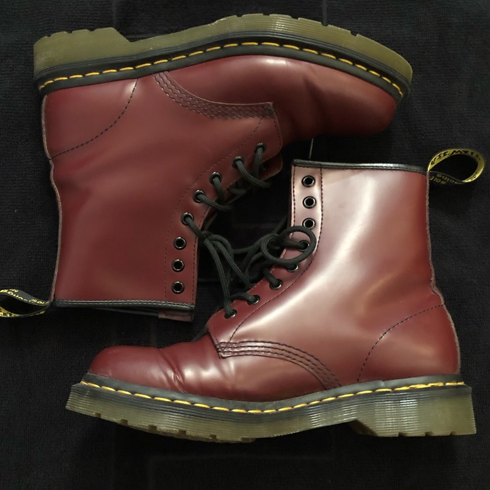 Dr. Martens - 1460 Cherry Red - US 8 / UK 6